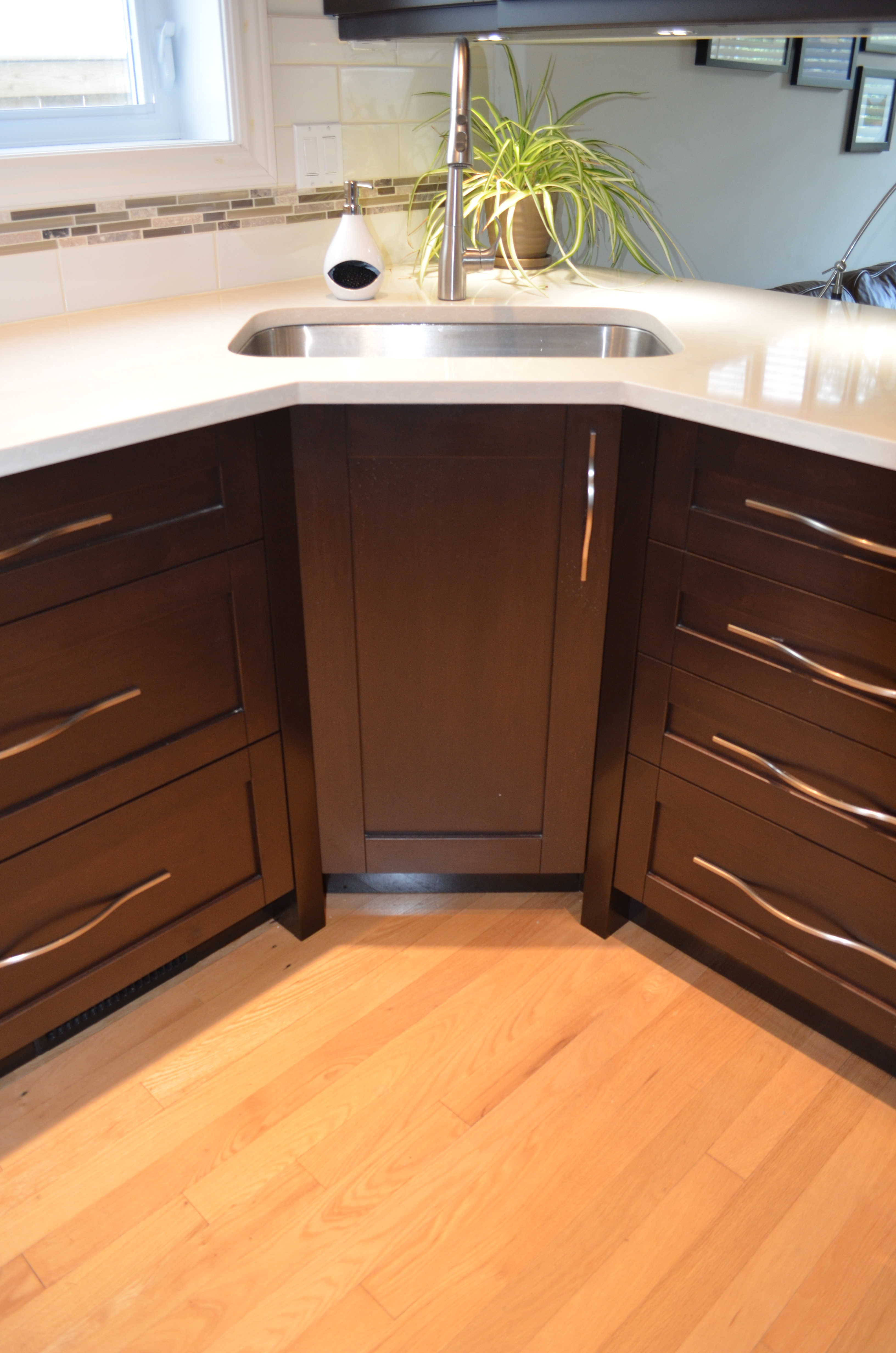 espresso maple kitchen renovation Ottawa